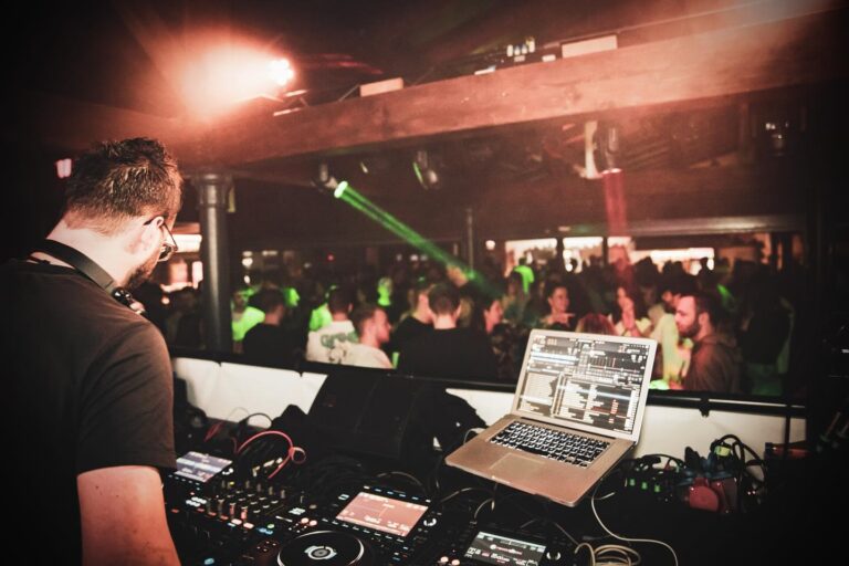 Instagram post from riesbeatz_crew. This post is in position 4.